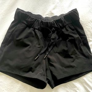 Lululemon black size 4 shorts